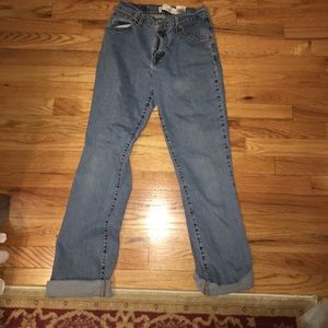 Levi Mom Jeans